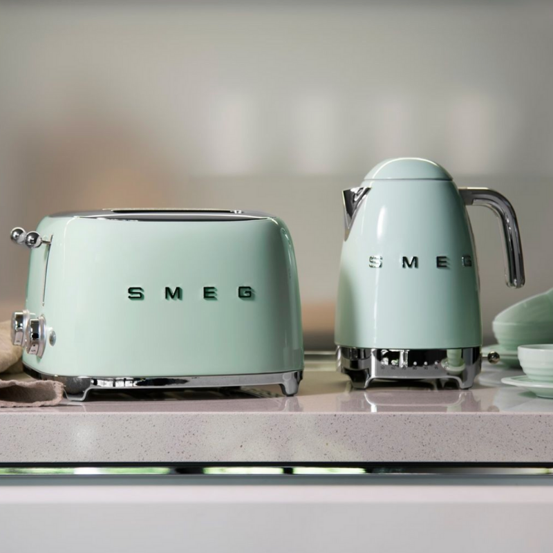 Smeg toaster and kettle